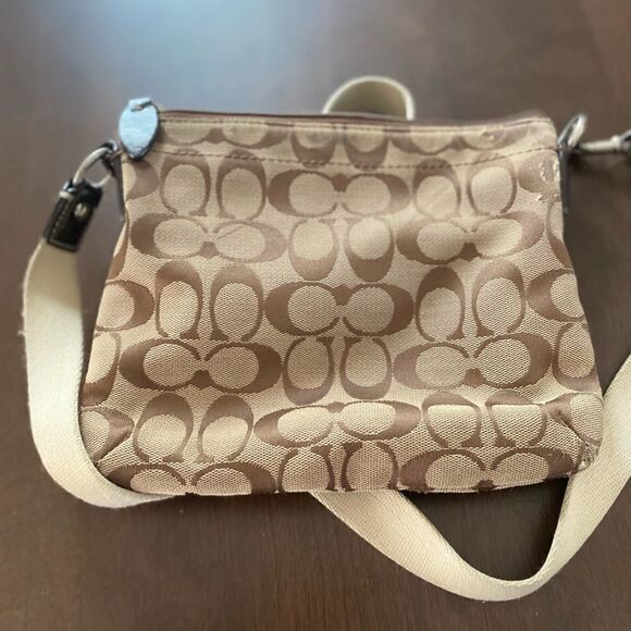 Authentic brown Coach crossbody bag - Picture 3 of 6